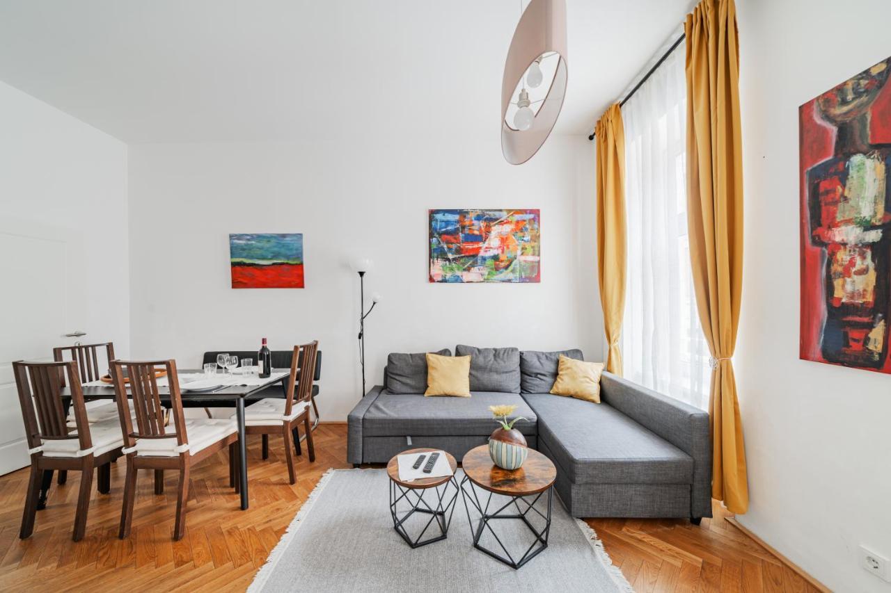 15 C&J'S Apartment Виена Екстериор снимка